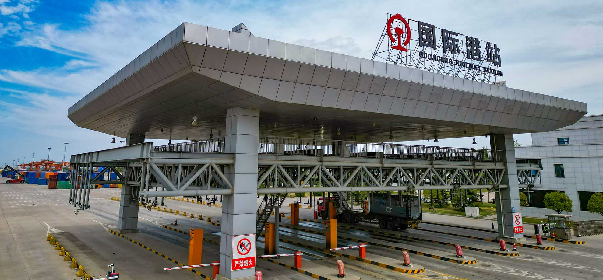 从中国工厂到伊朗货架